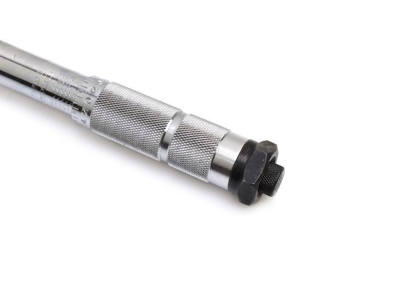 Динамометричний ключ 1/2" 28-210Nm + головки та подовжувач GEKO G10064 G10064 фото